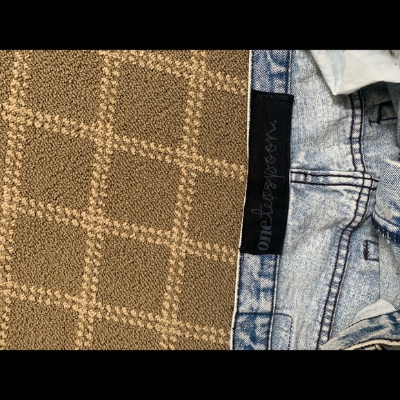 Never before work one teaspoon Jean shorts - Picture 3 of 3